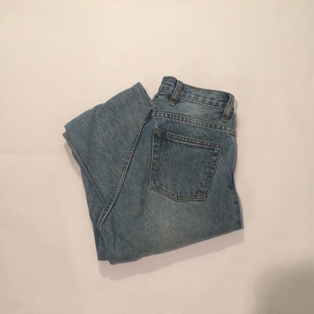 (SOLD) Brandy Melville straight leg jeans